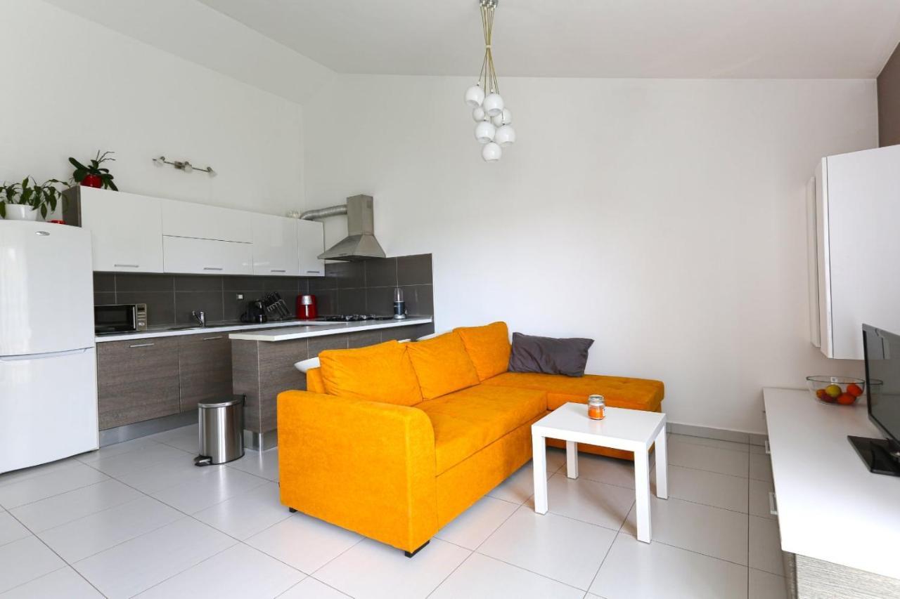 Apartman M&A Apartment Pula Bagian luar foto